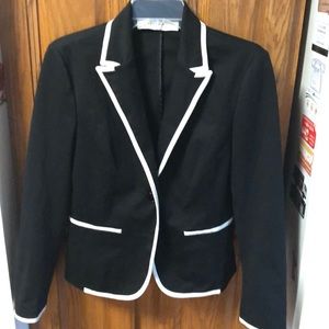 Zara basic women’s black with cream piping blazer